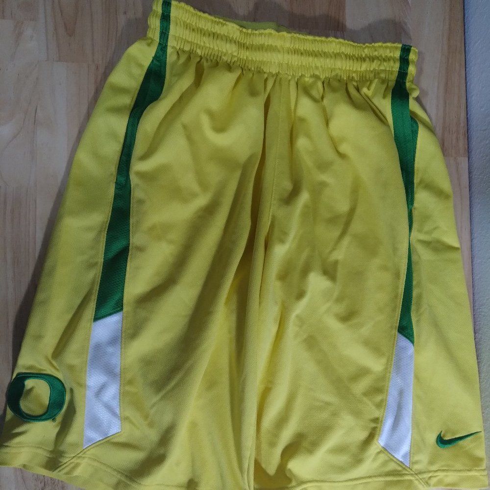 Vintage Nike U of Oregon Ducks Athletic Shorts